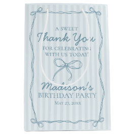 Blauwe Coquette Bow Pastel Gestreepte Verjaardagsg Medium Cadeauzakje