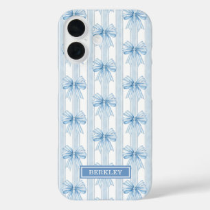 Blauwe Coquette Strikken op Strepen Monogram iPhone 16 Hoesje