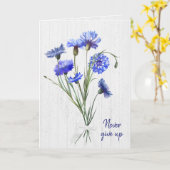 Blauwe cornbloemen op witte hout kaart (Gele Bloem)