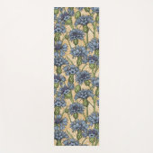 Blauwe cornbloemen, wilde bloemen op honnegeel yogamat (Voorkant)