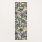 Blauwe cornbloemen, wilde bloemen op honnegeel yogamat (Achterkant)