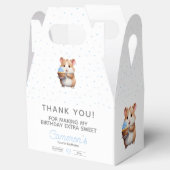 Blauwe cupcake hamster, knabbel & giechelen verjaa bedankdoosjes (Geopend)