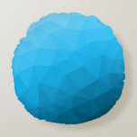 Blauwe cyaangradiëntgeometrische maaswijdte drieho rond kussen<br><div class="desc">Driehoekgeometrische maas met licht donkerblauwe ombre-gradiënt. patroon, ombre, mesh, driehoeken, geometrie, geometrie, gradiënt, cool, driehoek, helder, blauw, cyaan</div>