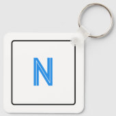 Blauwe Daisy Monogram Achterkant Sleutelhanger (Achterkant)