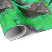 Blauwe Damselfly op een groen blad. Cadeaupapier (Rol Hoek)