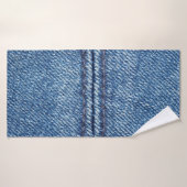 Blauwe denim achtergrond close-up (macro) badhanddoek (Badhanddoek)