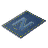 Blauwe denim textuur gele steek monogram N Notitieboek (Linkerzijde)