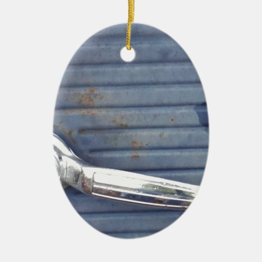 blauwe deur, zilverhandje keramisch ornament (Voorkant)