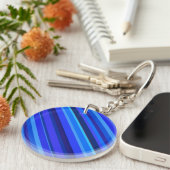 Blauwe diagonale strepen sleutelhanger (Voorkant Rechts)