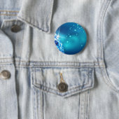 blauwe diamant ronde button 5,7 cm (In situ)