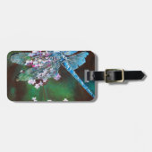 Blauwe dragonfly die op wilde knoflook rust bagagelabel (Voorkant horizontaal)