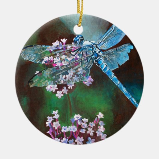 Blauwe dragonfly die op wilde knoflook rust keramisch ornament (Voorkant)
