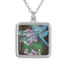 Blauwe dragonfly die op wilde knoflook rust zilver vergulden ketting