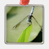Blauwe Dragonfly op een groen blad Metalen Ornament (Voorkant)