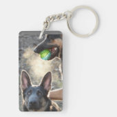 Blauwe Duitse herders aan het spelen Sleutelhanger (achterkant)