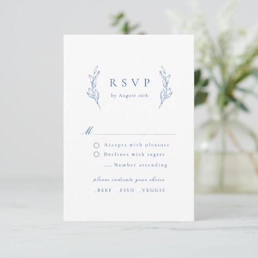 Blauwe eenvoudige elegante botanische bruiloft RSV RSVP Kaartje (Staand voorkant)