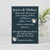 Blauwe Elegante Bloem Bloemige Trouw Uitnodiging (Staand voorkant)