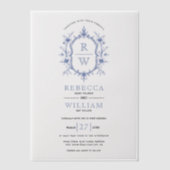 Blauwe elegante  bloemenkam monogram bruiloft vellum uitnodigingen (Voorkant)