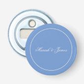 Blauwe Elegante Minimalistische Namen Kalligrafie Button Flesopener (Voorkant)