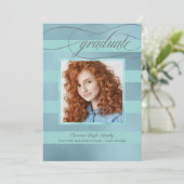 Blauwe en Aqua Stripes met Foto Afstuderen Aankondiging (Staand voorkant)