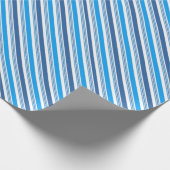 Blauwe en blauwe diagonaal-pepermuntenstrepen cadeaupapier (Hoek)