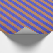 Blauwe en bruine strepen cadeaupapier (Hoek)