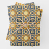 Blauwe en gele patronen inpakpapier vel (In situ)