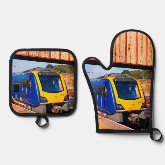 Blauwe en gele trein ovenwant & pannenlap set (Voorkant)