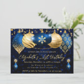 Blauwe en gouden kerstballen verjaardagsfeest kaart (Staand voorkant)