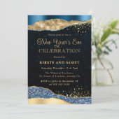 Blauwe en goudglitterscheuren nieuwjaarsdag kaart (Staand voorkant)