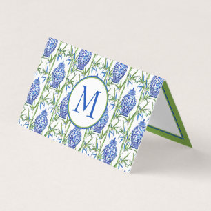 Blauwe en groene gemberpotten en bamboe monogram kaart