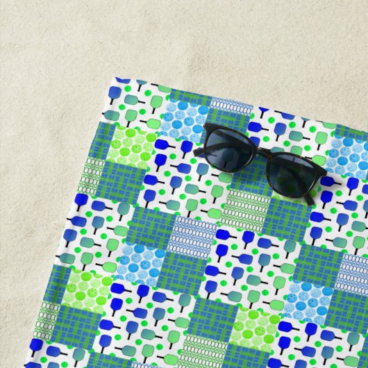 Blauwe en groene Pickleball Courts, Paddles & Ball Strandlaken (In situ)