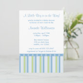 Blauwe en groene Stripe Baby Boy Shower-uitnodigin Kaart (Staand voorkant)