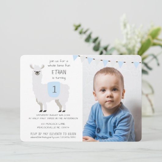 Blauwe en ivory Cute Llama Kinderen van Birthday P Kaart (Staand voorkant)