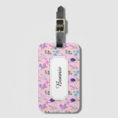 Blauwe en lila veldbloemen op roze. bagagelabel (Voorkant (verticaal))