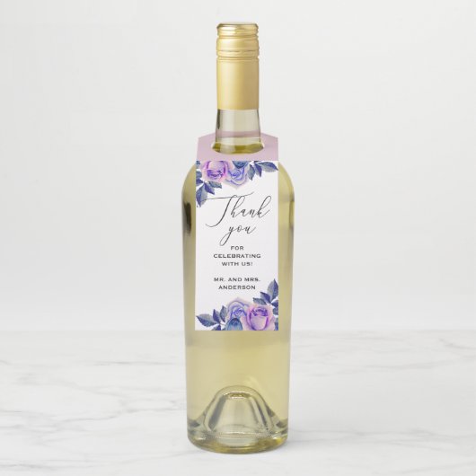 Blauwe en paarse rozen. Floral bruiloft bedankt Flessenhanger (Op fles)
