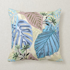 Blauwe en paarse tropische bladeren. kussen