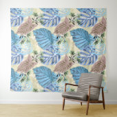 Blauwe en paarse tropische bladeren. wandkleed (In Situ (horizontaal))