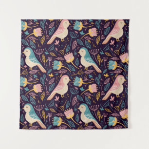 Blauwe en roze vogels met bloemen en bladeren op d wandkleed