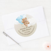 Blauwe en Tan Teddy Bear met ballonnen Ronde Sticker (Envelop)