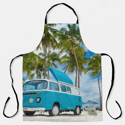 Blauwe en witte bestelwagen op het strand schort (Voorkant)