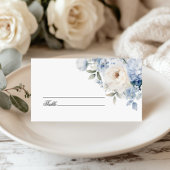 Blauwe en witte bloemen bruiloft plaatskaartje