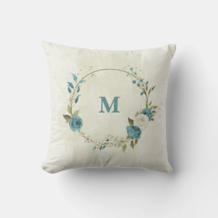 blauwe en witte bloemen kussen