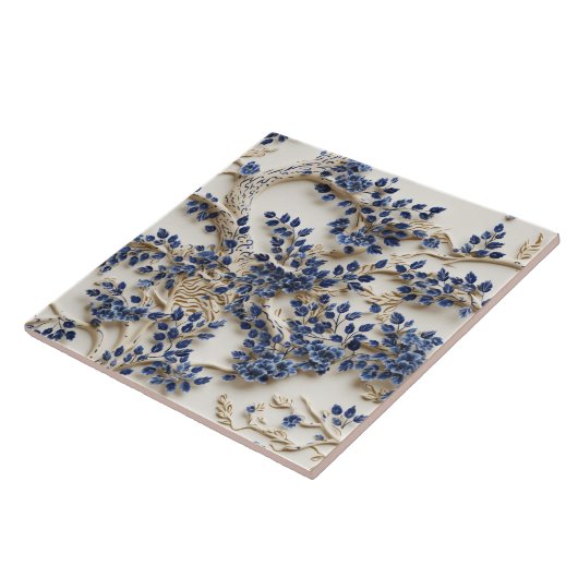 Blauwe en witte boom sculptuur, blauwe bloemen tegeltje (Zijkant)