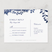 Blauwe en witte elegante  kant bruiloft RSVP Uitnodiging Briefkaart (Achterkant)