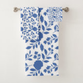 Blauwe en witte Floral Bad Handdoek (Insitu)