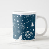 Blauwe en witte kerstbomen, Snowflakes Holiday Grote Koffiekop (Rechts)