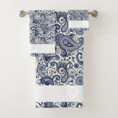 Blauwe en witte paisley bad handdoek (Insitu)