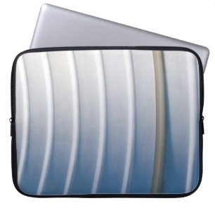 Blauwe en witte plastic verpakking laptop sleeve