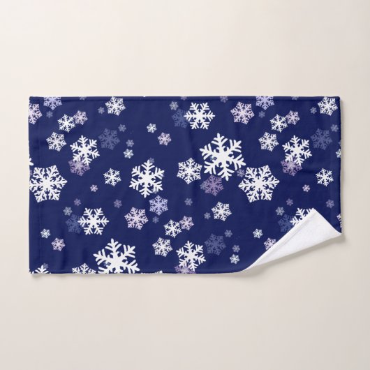 Blauwe en witte sneeuwvlokken op donkerblauwe gron bad handdoek (Handdoek)